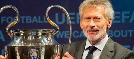 Breitner: Bayern si Dortmund au dus tiki-taka la un alt nivel