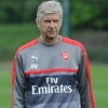 Sute de fani au cerut plecarea lui Arsène Wenger de la Arsenal