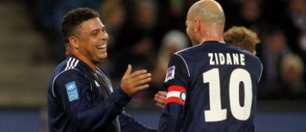 Fostii internationali Ronaldo si Zidane vor disputa un amical pentru fonduri contra Ebola