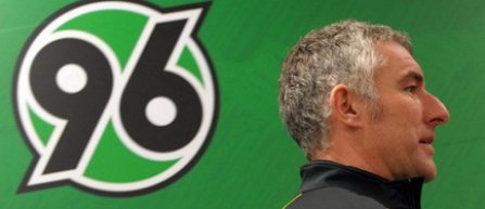 Hannover 96 a renuntat la serviciile antrenorului Mirko Slomka