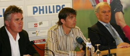 PSV l-a instalat pe Cocu in functia de antrenor