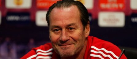 VfB Stuttgart a renuntat la colaborarea cu Schneider, Huub Stevens este noul antrenor