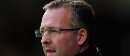 Managerul lui Norwich si-a prezentat demisia, care nu i-a fost acceptata