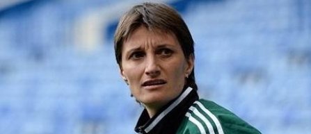 Fotbal feminin: Trei arbitri romani, delegati la Campionatul European din Olanda