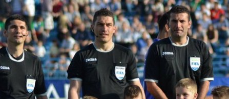 Istvan Kovacs va arbitra meciul CFR Cluj - ASA Targu-Mures, din returul semifinalelor Cupei Romaniei