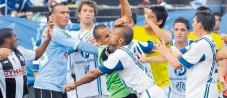 Arbitrul a eliminat 16 jucatori la un meci din Uruguay