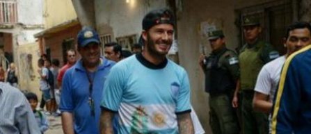 Beckham a jucat un meci alaturi de copiii saraci din Buenos Aires