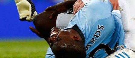 Micah Richards, operat la genunchi