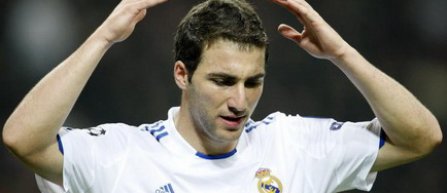 Real Madrid a fixat la 25 milioane euro pretul lui Higuain