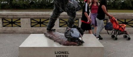 Statuia din Buenos Aires a lui Messi a fost vandalizata
