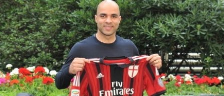 Alex a semnat cu Milan