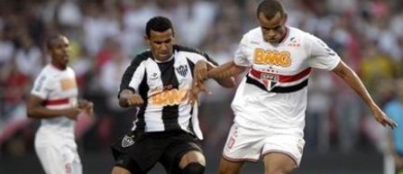 Brazilianul Rivaldo, Balonul de Aur 1999, ar putea juca in Angola