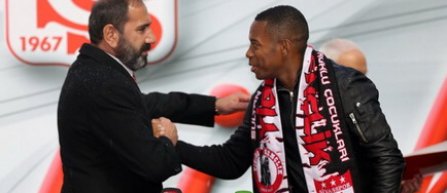 Robinho a semnat pentru un sezon şi jumătate cu Sivasspor