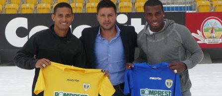 Brazilienii Romario Santos Pires si Renan da Silva au semnat contracte cu Petrolul
