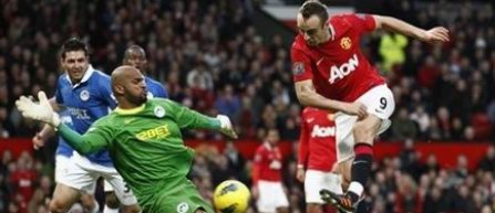 Manchester United ii va prelungi contractul lui Berbatov