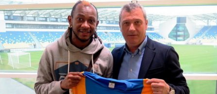 Petrolul Ploiesti l-a transferat pe atacantul belgian Mohamed Tchite