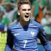 Mingea meciului Franta - Irlanda, daruita de Griezmann fiului politistului asasinat