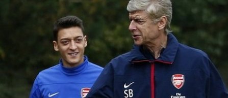 Wenger: Ozil are o problema la umar, va rata doua sau trei meciuri