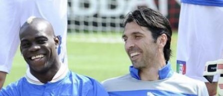 Cu Buffon si Balotelli incerti, Italia infrunta Danemarca