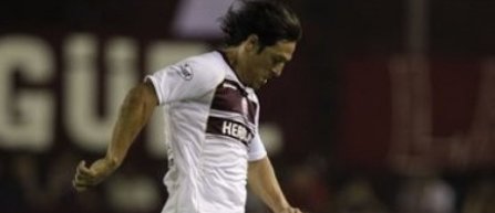 Camoranesi s-a transferat la Racing Club