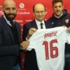 FC Sevilla: Cum a ajuns Jovetic sa vorbeasca spaniola peste noapte (ViIDEO)