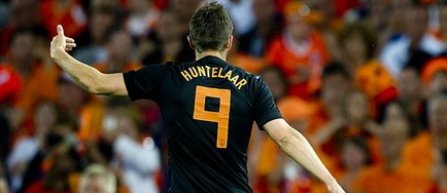 Euro 2012: Huntelaar, "furios si dezamagit" ca nu va fi titular in meciul de debut