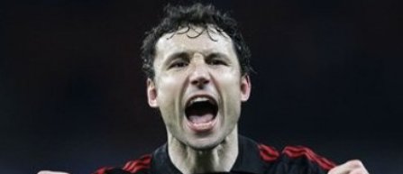 Si Van Bommel pleaca de la Milan