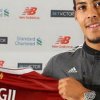 Virgil van Dijk, achiziţionat de Liverpool, devine cel mai scump fundaş din lume