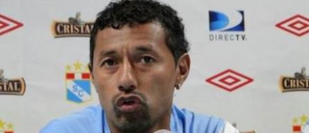 Roberto Palacios, cu lacrimi in ochi, si-a luat ramas bun de la fotbalul profesionist