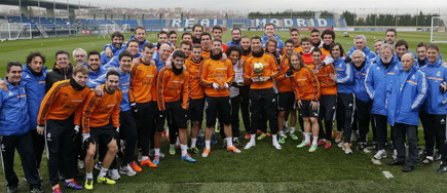 Cristiano Ronaldo a venit cu Balonul de Aur la antrenamentul lui Real Madrid