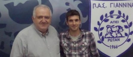 Songo'o si Acosta vor juca in Grecia