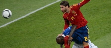 Euro 2012: Jucatorii spanioli au omagiat cativa compatrioti decedati