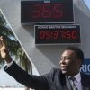 Pele a inaugurat un ceas pe Copacabana care tine numaratoarea inversa pentru CM 2014