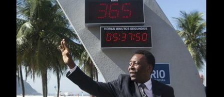 Pele a inaugurat un ceas pe Copacabana care tine numaratoarea inversa pentru CM 2014