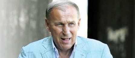 Presedintele Serbiei il gratiaza pe Dragan Dzajic, inculpat pentru transferuri ilegale