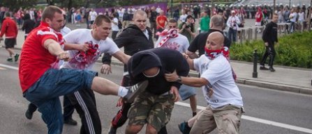 Euro 2012: Circa 130 de arestari inaintea meciului Polonia - Rusia (1-1)
