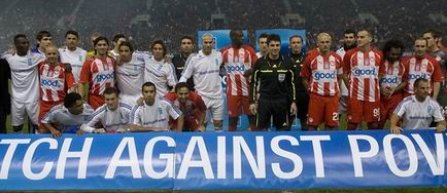 Gica Popescu si Gica Hagi au jucat in "Meciul impotriva saraciei"