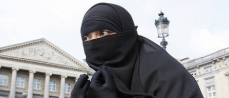 Blatter a pledat in Iran pentru a li se permite femeilor sa intre pe stadioane