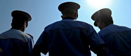 Aproximativ 200 de politisti si 400 de jandarmi vor asigura masurile de ordine la meciul Steaua - Stromsgodset