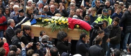 Mii de oameni la inmormantarea lui Piermario Morosini