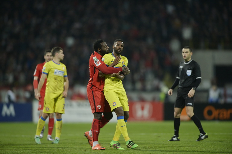 Poze Dinamo București - Fotbal Club FCSB