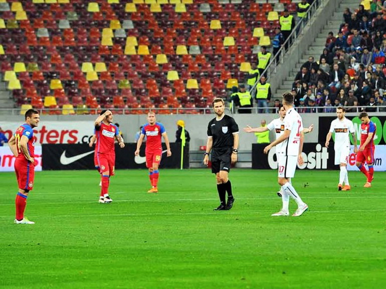 Poze Fotbal Club FCSB - Dinamo București