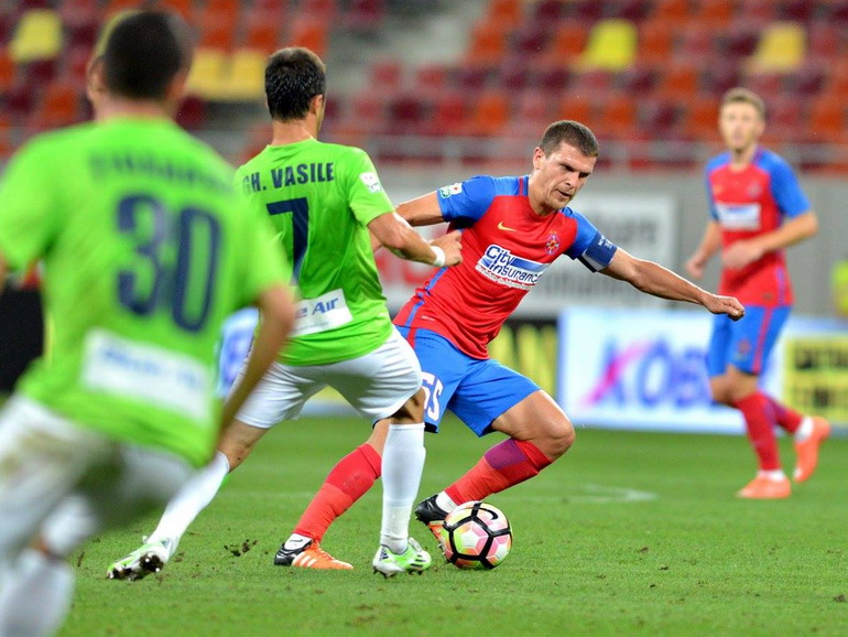 Poze Fotbal Club FCSB - FC Politehnica Iași