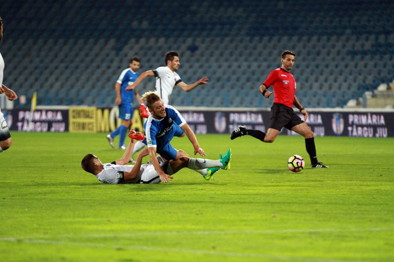 Poze Pandurii Târgu-Jiu - Viitorul Constanța