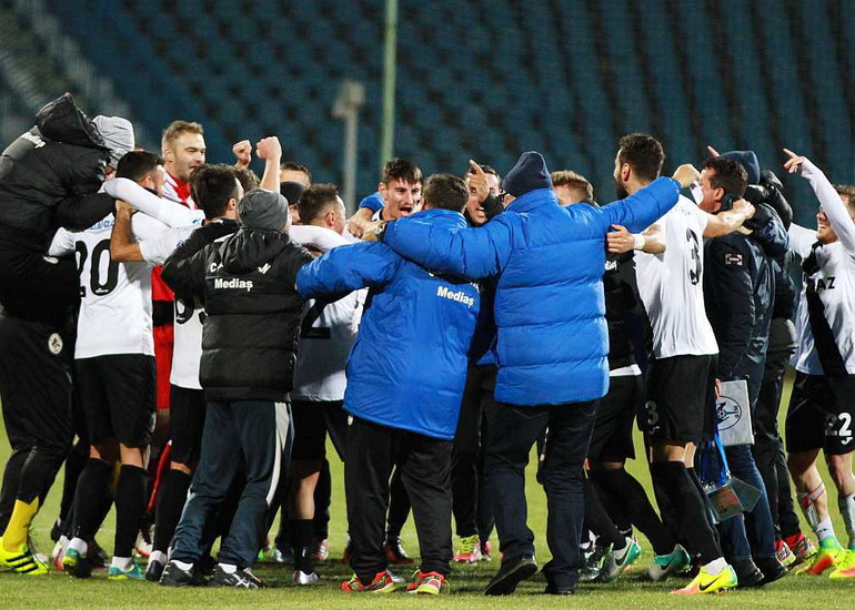 Poze Pandurii Târgu-Jiu - Gaz metan Mediaș