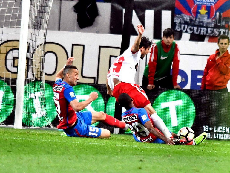 Poze Dinamo București - Fotbal Club FCSB