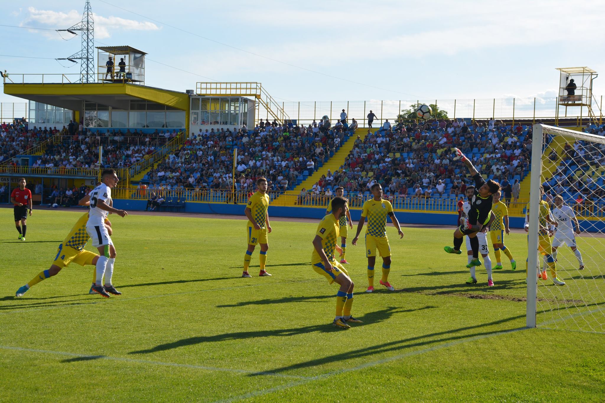 Poze Gaz metan Mediaș - Juventus București