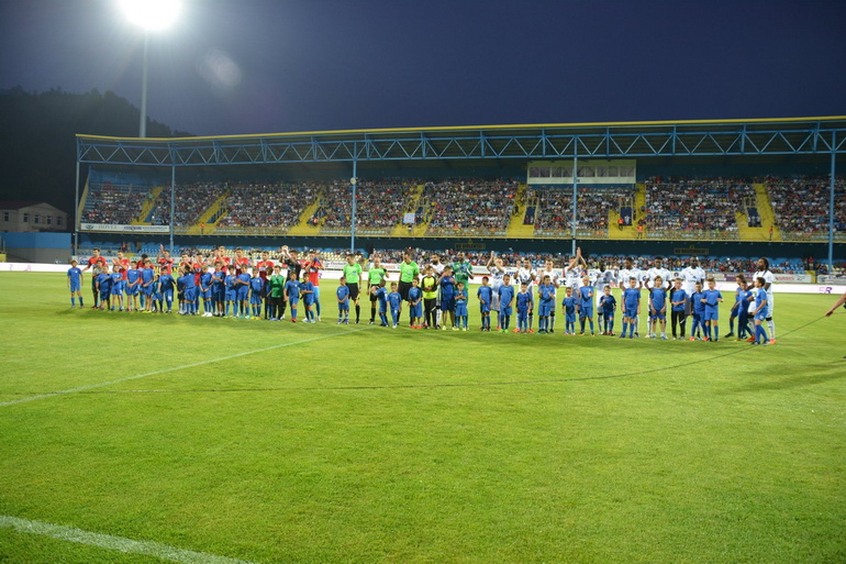 Poze Gaz metan Mediaș - Fotbal Club FCSB