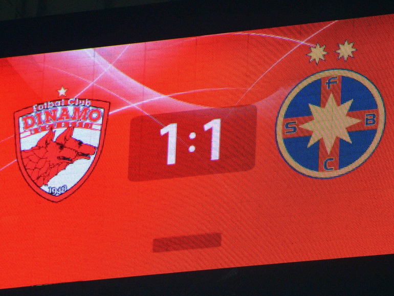 Poze Dinamo București - Fotbal Club FCSB