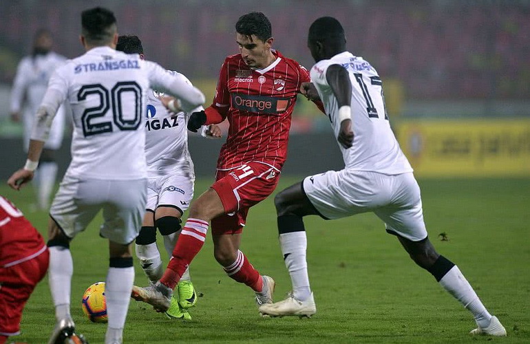 Poze Dinamo București - Gaz metan Mediaș